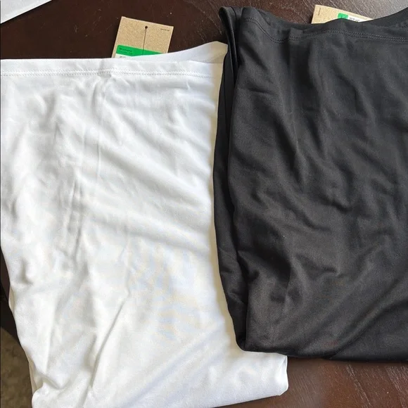 Nike Bundle Black & White Swoosh Tank Tops NWT! dry fit style! - Picture 4 of 4